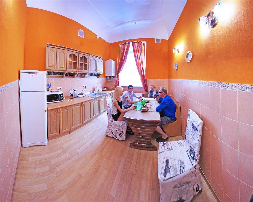 אודסה Chemodan Hostel מראה חיצוני תמונה