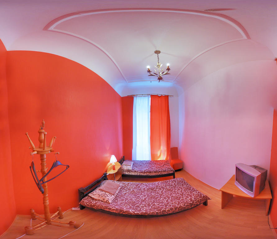 אודסה Chemodan Hostel חדר תמונה