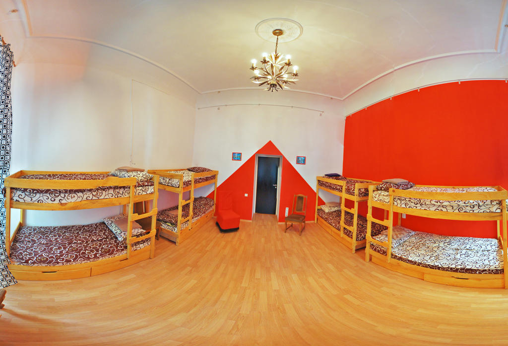 אודסה Chemodan Hostel חדר תמונה