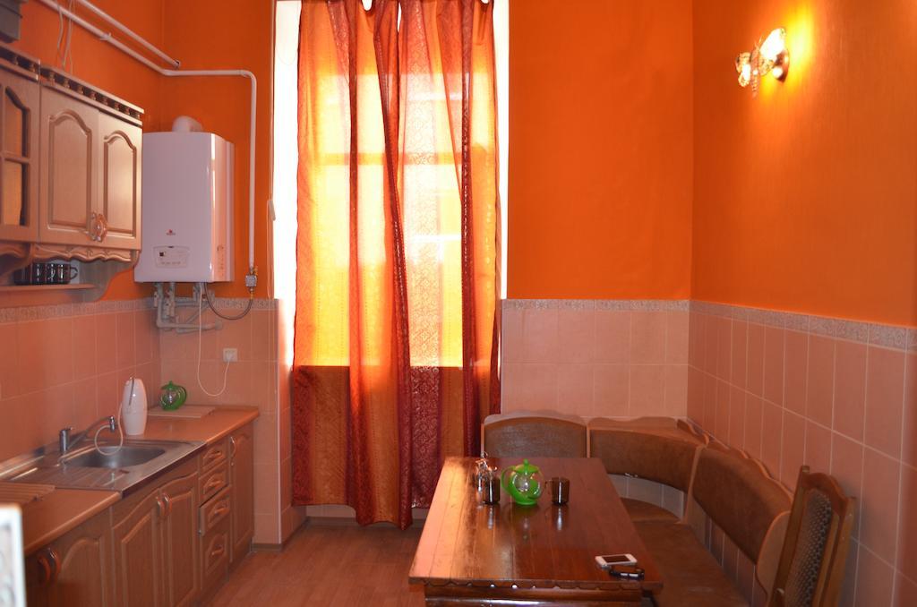 אודסה Chemodan Hostel מראה חיצוני תמונה