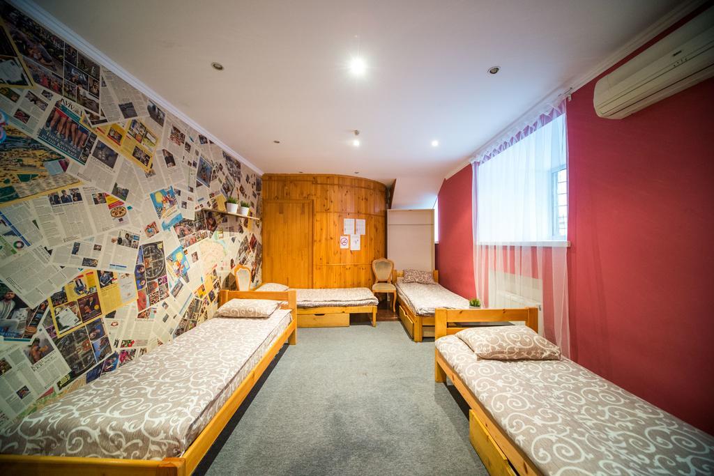 אודסה Chemodan Hostel מראה חיצוני תמונה