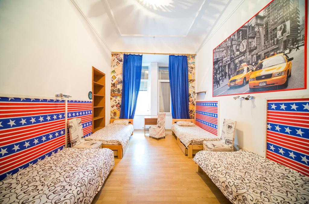 אודסה Chemodan Hostel מראה חיצוני תמונה