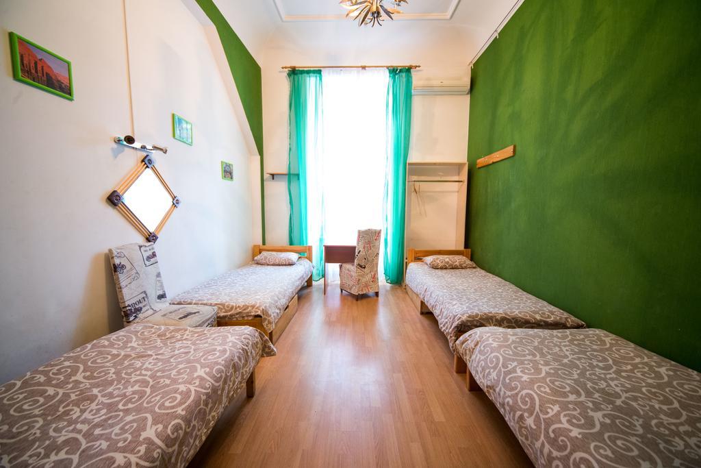 אודסה Chemodan Hostel מראה חיצוני תמונה